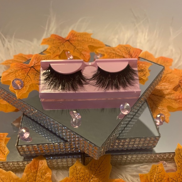 Too’Shiiny Lashes “Peacock set” - Picture 4 of 6